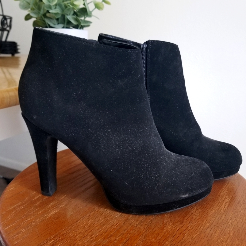 Black Heeled Boots